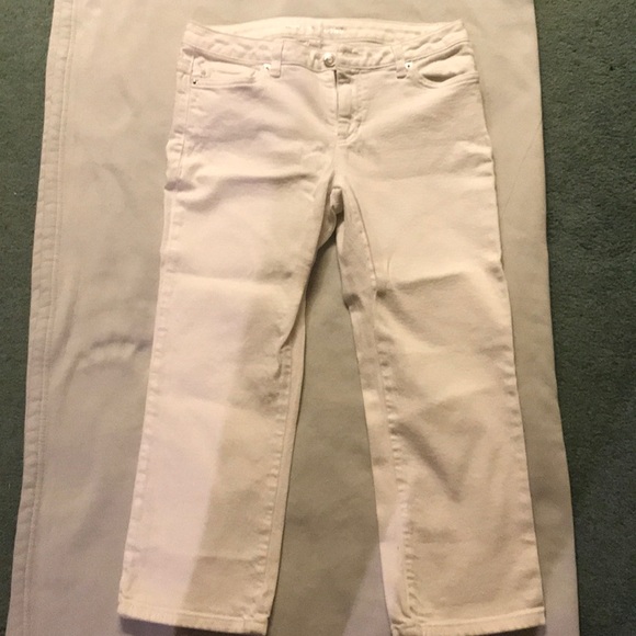 Capris - Picture 1 of 4